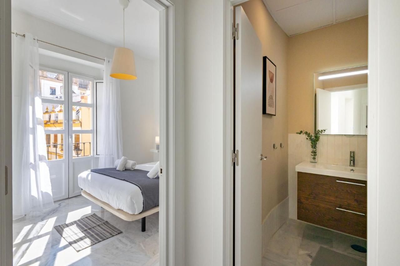 Muro City Center Suite By Valcambre Sevilla Exteriör bild